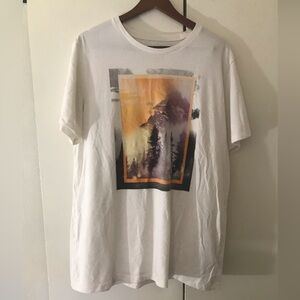 Old navy tee good condition